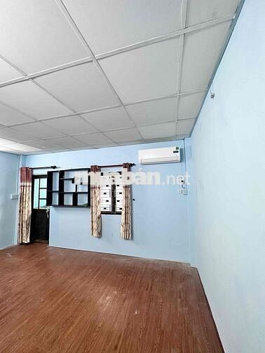 Cho thuê nhà mới đẹp - hxh sát mt Nguyễn Trọng Tuyển - p2 - Tân Bình