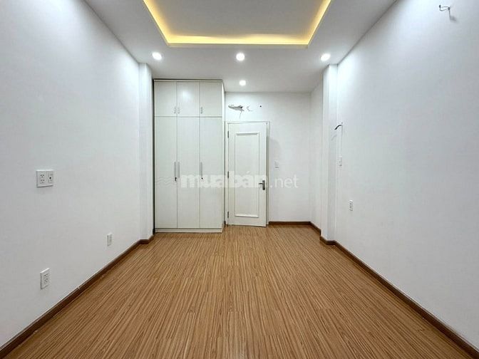 BÁN NHÀ 5 TẦNG- 4PN- PHƯỜNG 7- CẠNH PHAN XÍCH LONG