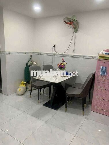 Nhà mặt tiền kinh doanh, Linh Xuân, Thủ Đức. Hơn 3 tỷ xíu.