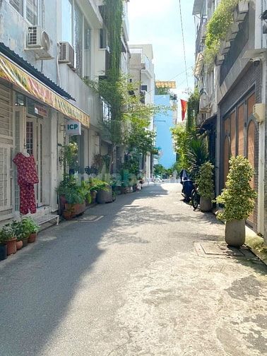 BÁN NHÀ 5 TẦNG- 4PN- PHƯỜNG 7- CẠNH PHAN XÍCH LONG