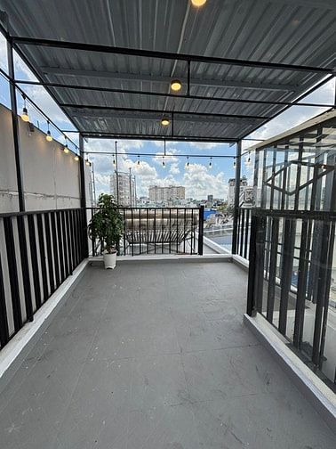 BÁN NHÀ 5 TẦNG- 4PN- PHƯỜNG 7- CẠNH PHAN XÍCH LONG