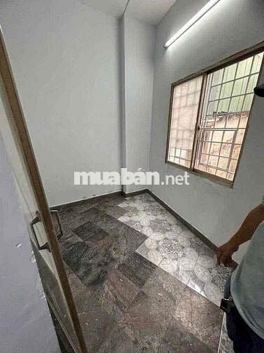 NGUYÊN CĂN MẶT TIỀN QUẬN 1 ( 1 TRỆT 3 LẦU ) KD TỰ DO