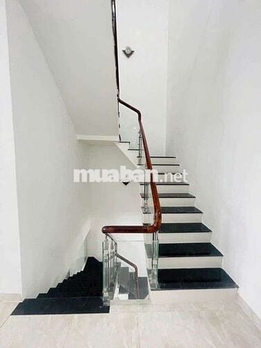 Cần cho thuê nhà VHTĐ, P. Cái Răng