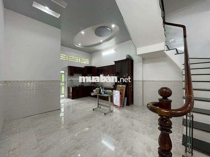 Cần cho thuê nhà VHTĐ, P. Cái Răng