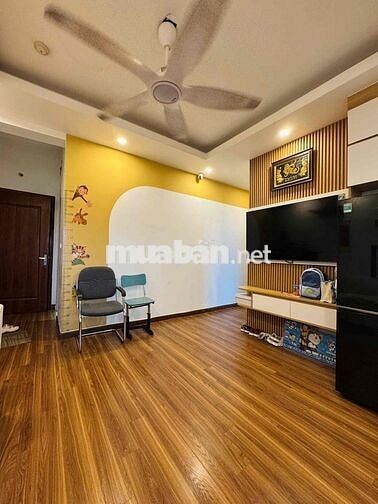 chính chủ bán căn góc tầng thấp full nội thất an cường chỉ sách vali