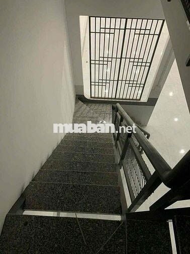 Nhà trệt lửng trục chính 1B KDC Nam Long