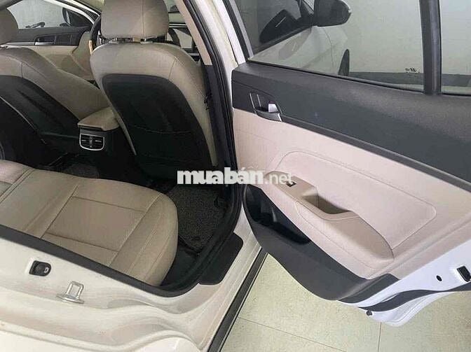 Hyundai Elantra 1.6AT 2018 nguyên zin