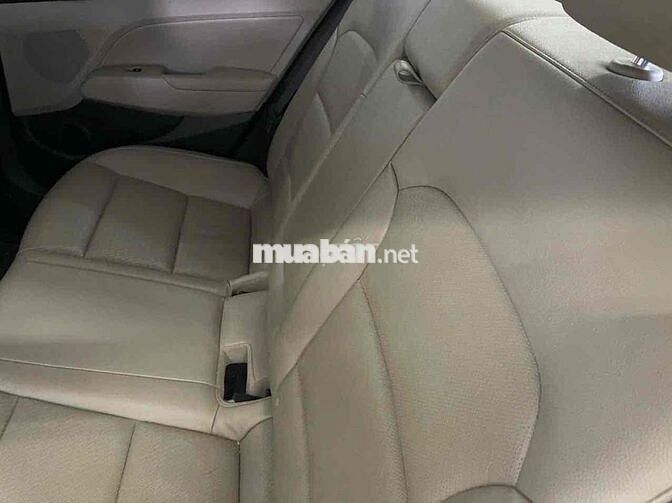 Hyundai Elantra 1.6AT 2018 nguyên zin
