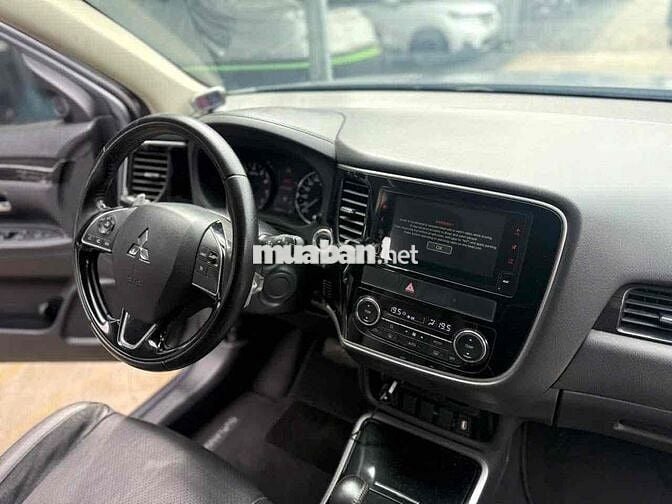 OUTLANDER 2.0premium 2019 chạy 6 vạn BẢO HÀNH 1NĂM