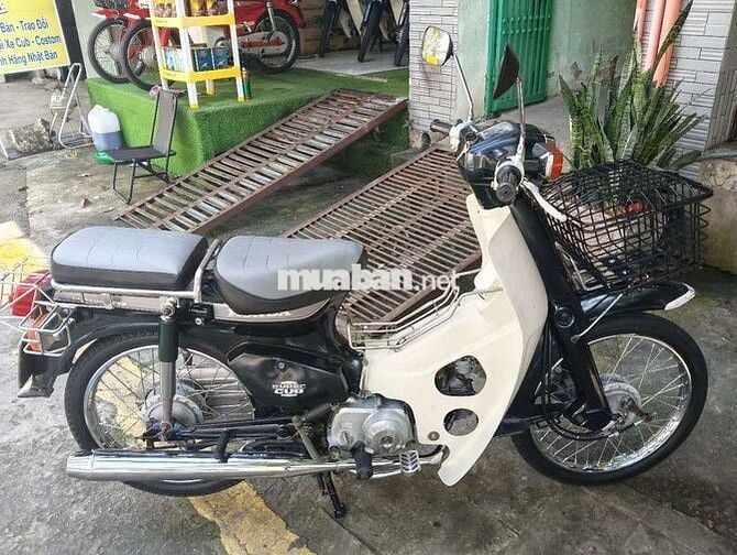 Custom Đời 82_70cc Mộc