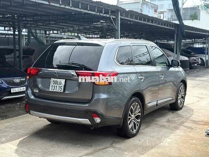 OUTLANDER 2.0premium 2019 chạy 6 vạn BẢO HÀNH 1NĂM