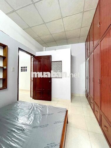 Cho thuê nhà nguyên căn 2phòng ngủ giá rẽ - Quận 10