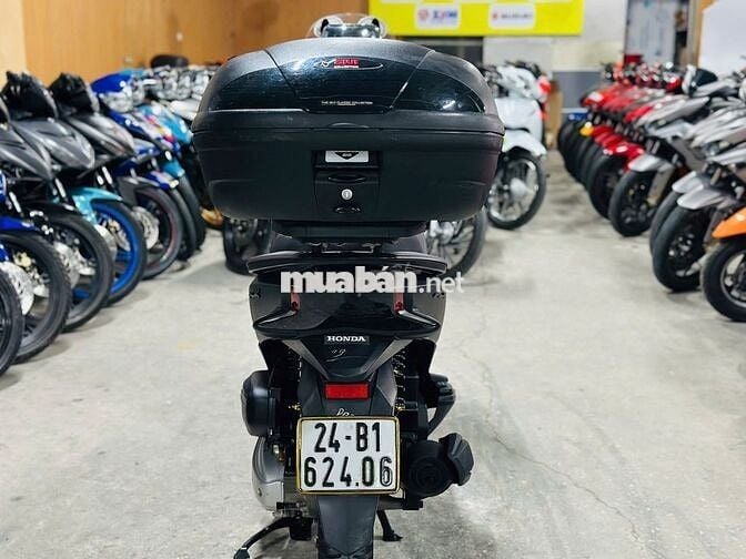 XE MÁYTHANHTÙNG_PCX 125 ĐEN NHÁM KHOÁ SMK ĐỘ THÙNG