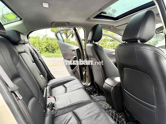 Mazda 3  1.5 AT Sedan 2018