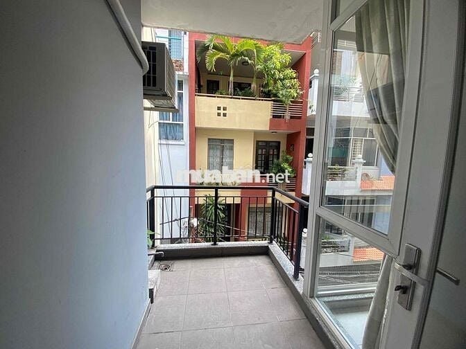 Studio full nội thất có bếp gần sân bay