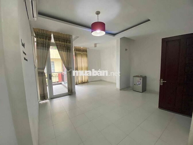 Studio full nội thất có bếp gần sân bay