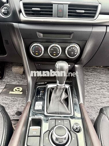 Mazda 3  1.5 AT Sedan 2018