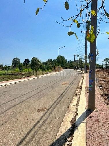 Chính chủ gửi bán lô đất đẹp khu Hòa Long, vị trí tiềm năng cao.