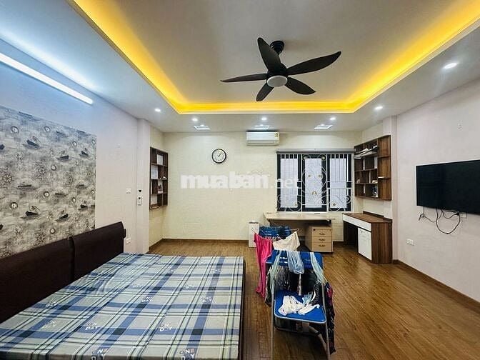 GIÁ 12.1 TỶ! NHÀ ĐẶNG TIẾN ĐÔNG - ĐỐNG ĐA: 42M², 5 TẦNG- OTO ĐỖ CỔNG!