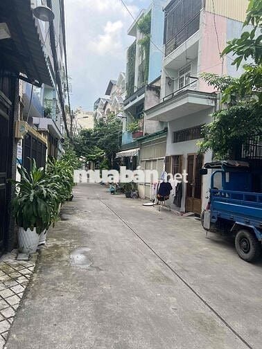 Nhà đẹp ở ngay, hẻm xe hơi chỉ 5tỉ hơn, ngay Aeon Tân phú