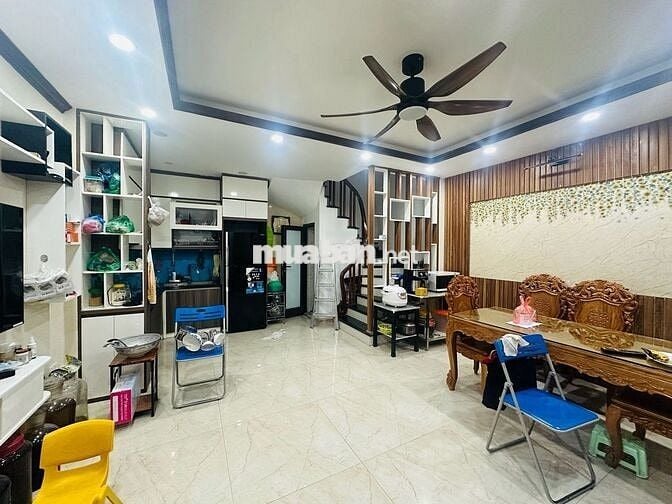 GIÁ 12.1 TỶ! NHÀ ĐẶNG TIẾN ĐÔNG - ĐỐNG ĐA: 42M², 5 TẦNG- OTO ĐỖ CỔNG!