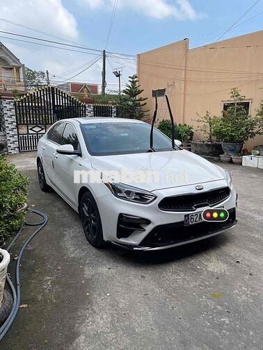 Kia Cerato 2019 2.0 AT Premium - 50000 km