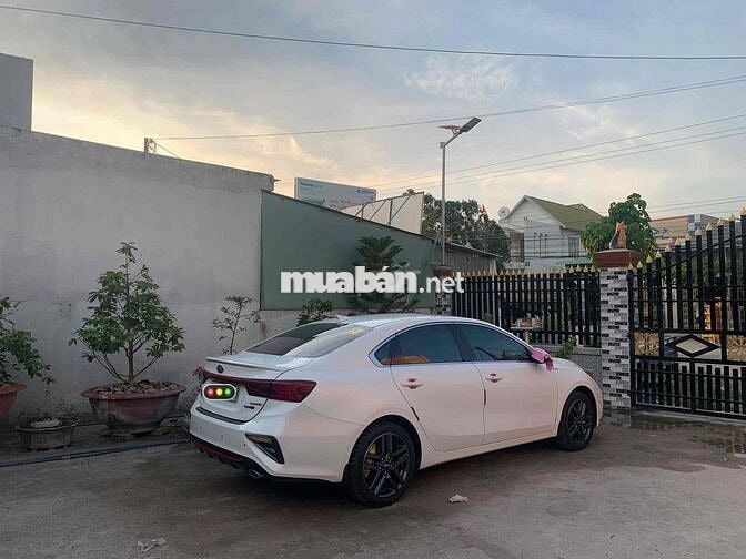 Kia Cerato 2019 2.0 AT Premium - 50000 km