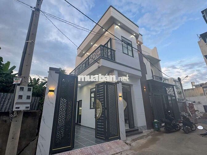 Nhà mặt tiền, 60m2 ,2 phòng ngủđường hoàng minh chánh hóa an biên hòa