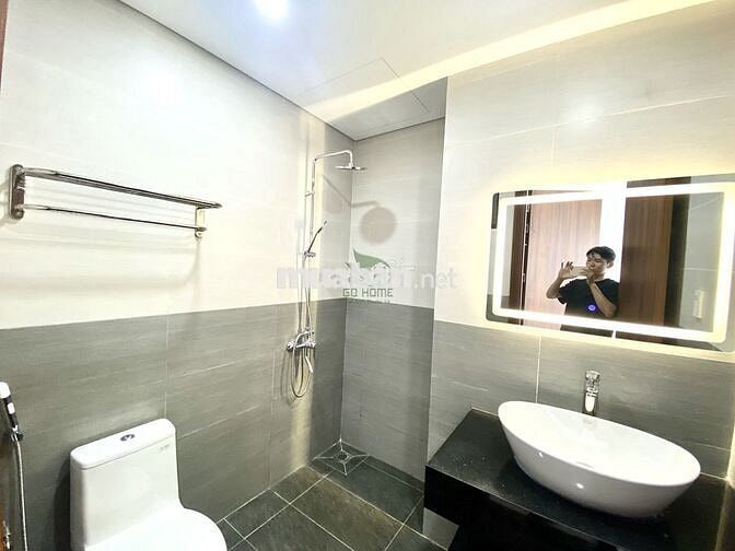 CHO THUÊ NHÀ KINH DOANH 8 PHÒNG CÓ THANG MÁY KHU TTTP GIÁ 33 TRIỆU