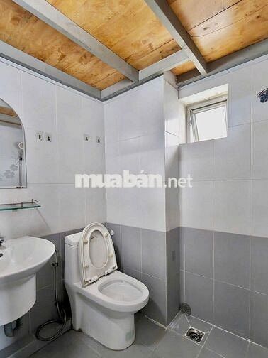 DUPLEX Ở ĐƯỢC 4 - 5 NGƯỜI - CỬA SỔ LỚN TRÊN ĐƯỜNG NGUYỄN VĂN BÁ.