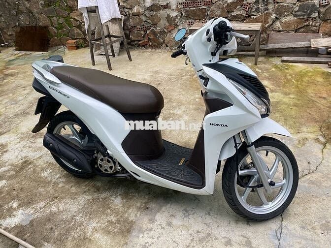 Nhà dư xe cần vi son hon da ít đi giữ gìn.