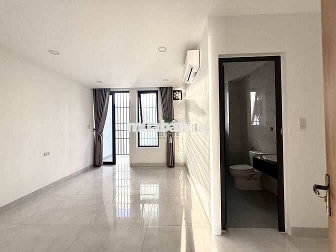 CHO THUÊ NHÀ 5 CĂN HỘ FULL NỘI THẤT CÓ THANG MÁY BIỂN KHU VĨNH NGUYÊN