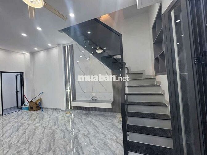 Nhà mặt tiền, 60m2 ,2 phòng ngủđường hoàng minh chánh hóa an biên hòa