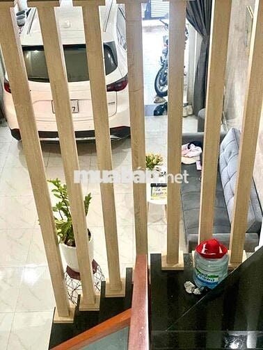 NHÀ 2 LẦU 3PN SÂN ĐẬU Ô TÔ 3PN 2WC FULL NỘI THẤT GẦN GIGAMAL Ở + VPCTY