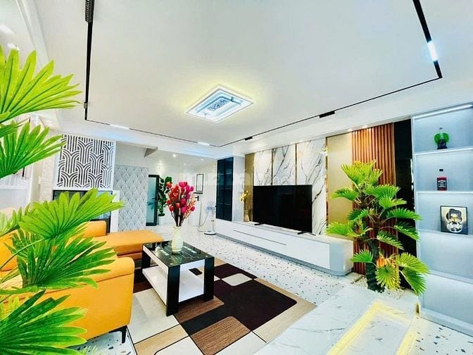 Siêu phẩm quận Phú Nhuận 4,3x13, 1tr2l, giá chỉ 3tỷ8 sổ hồng riêng,