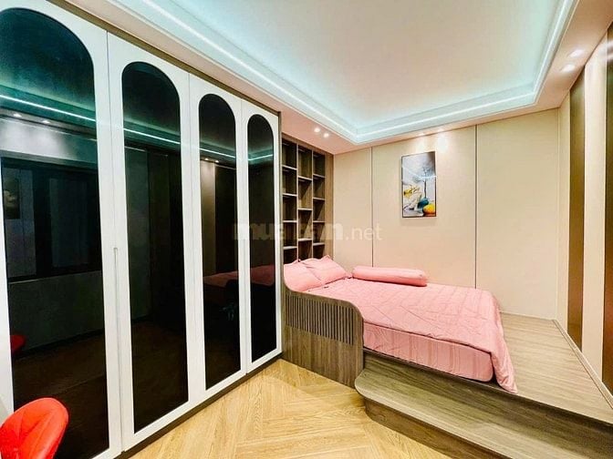 Siêu phẩm quận Phú Nhuận 4,3x13, 1tr2l, giá chỉ 3tỷ8 sổ hồng riêng,