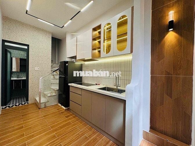 Nhà hẻm 1trục trẳng 12,4m 2pn 2WC đường Nguyễn Văn Đậu. Phú Nhuận