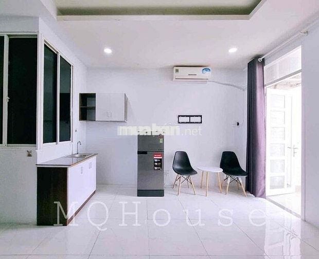 Cho Thuê Studio Balcon 30m2 Thang Máy Đi Bộ ĐH Kinh Tế UEH Quận 10