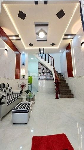 Bán nhà quận 10 chỉ3tỷ hơn,hẻm oto6m, có shr ,54m2, Lh ngay