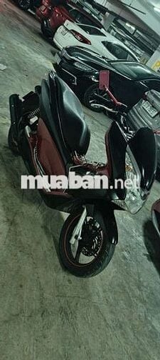 Honda PCX Đỏ đen