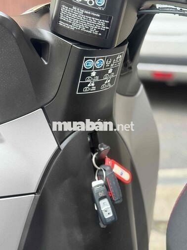 Xám nhám sx2025 odo lướt sang tên hcm bao hồ sơ