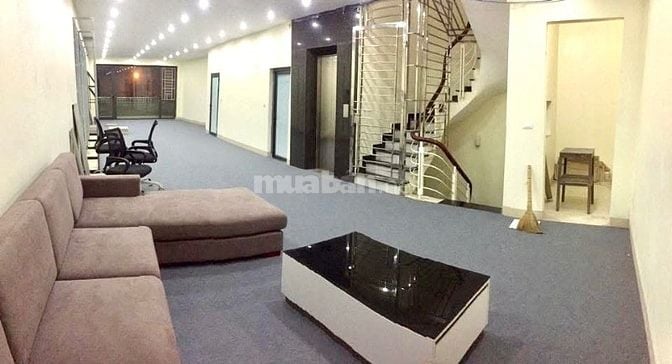 Cho thuê mặt bằng tầng 1 + 2 – Nhà hiện đại thang máy (cầu Kim Đồng)