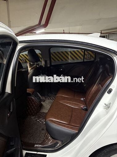 Honda City 2016 1.5 AT - 100 km