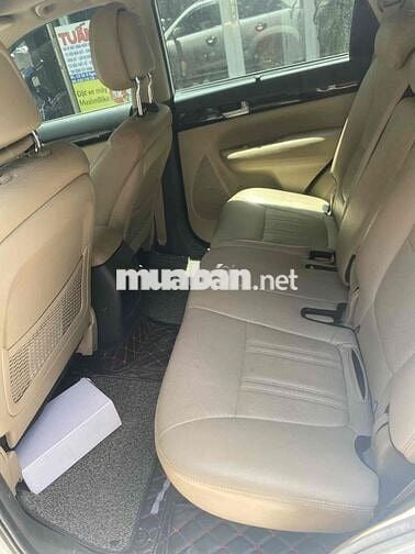 Kia Sorento Trắng 7 chỗ