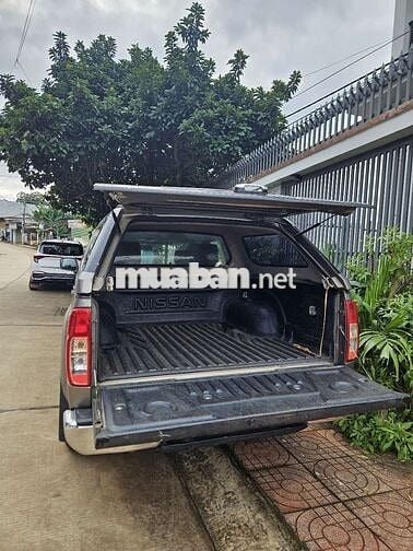 Nissan Navara 2013 2 cầu
