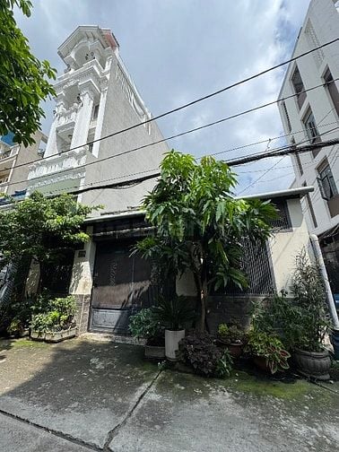 HIẾM 1 CĂN SÁT MT LÊ VĂN QUỚI 100m2 Hẻm Xe Hơi Giá nhỉnh 7,x tỷ 