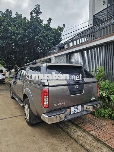 Nissan Navara 2013 2 cầu
