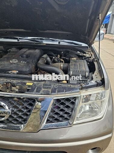 Nissan Navara 2013 2 cầu