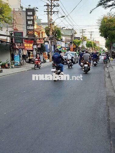 Cần bán nhà cấp 4 mặt tiền đường P ĐHTQ12 DT 6,4 x25kinh doanh sầm uầt