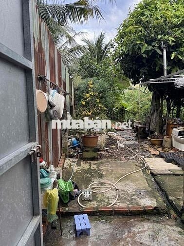 NHÀ CẤP 4 FULL THỔ MÁI NGÓI ĐẸP SỊN GIÁ RẺ. SAU ĐỀN THỜ PHẠM HÙNG.